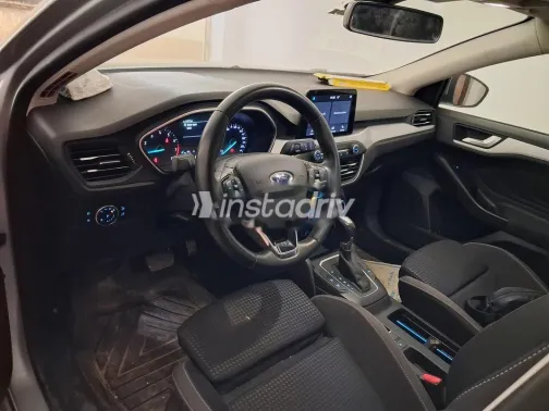 Ford Focus 2021 White Used for Sale - 3
