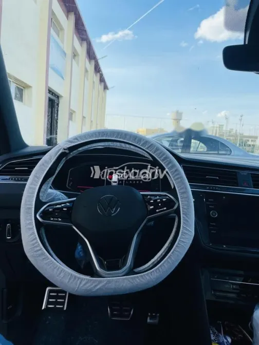 Volkswagen Tiguan 2023 White Used for Sale - 4