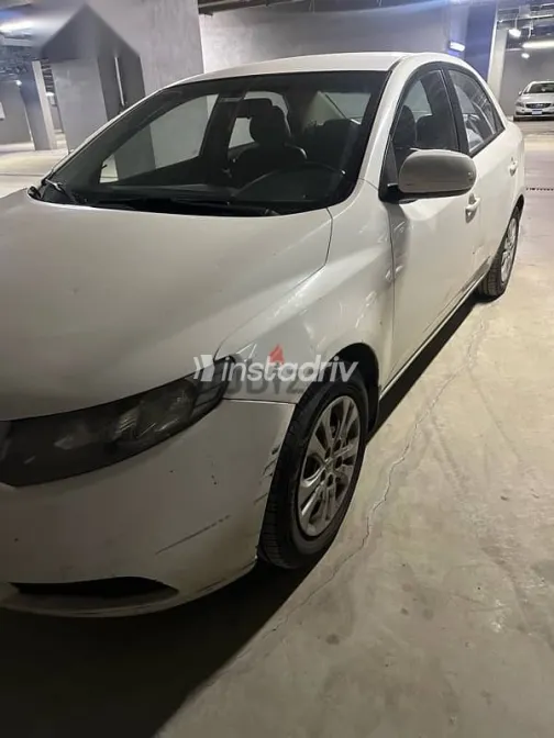 Kia Cerato 2010 White Used for Sale - 4