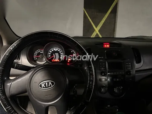 Kia Cerato 2010 White Used for Sale - 6