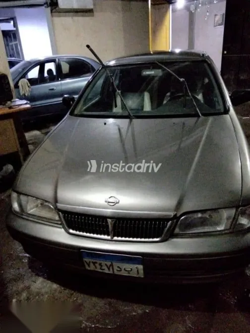Nissan Sunny 2000 Gold Used for Sale - 3