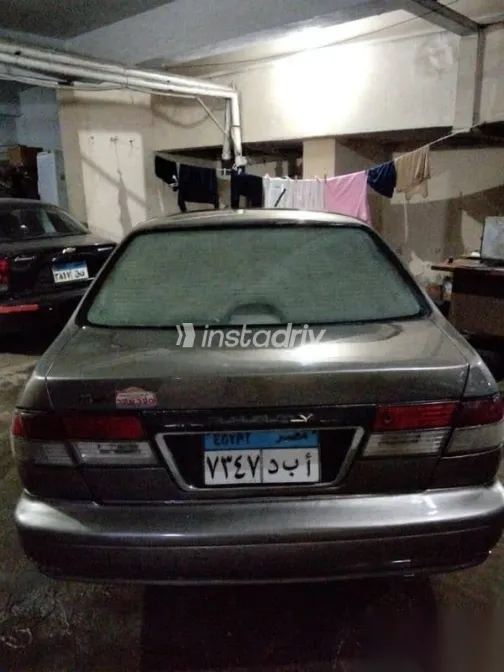 Nissan Sunny 2000 Gold Used for Sale - 8