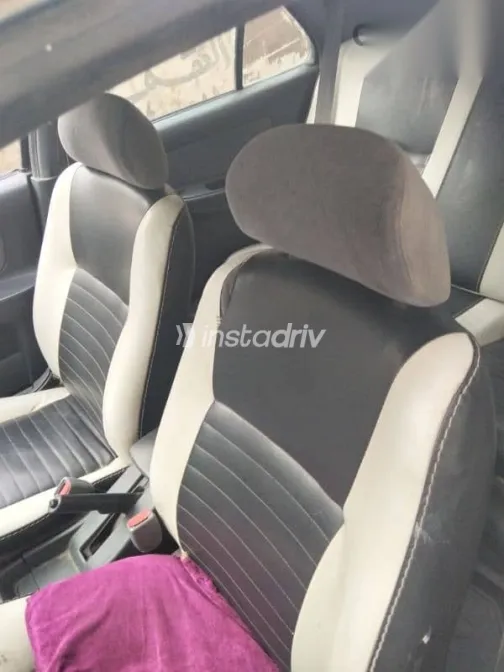 Nissan Sunny 2000 Gold Used for Sale - 10