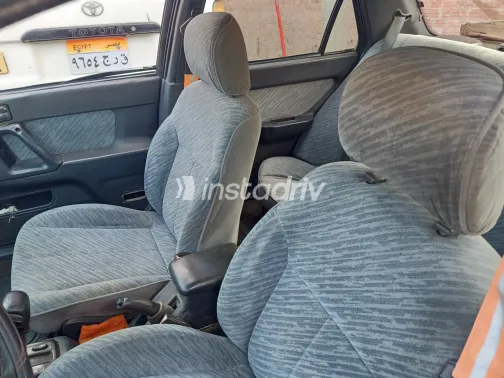 هيونداي إلنترا 1994 أبيض مستعملة للبيع - 2