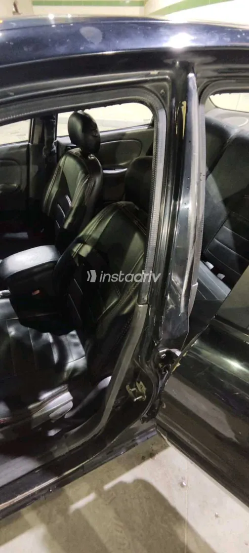 Daewoo Lanos 2 2004 White Used for Sale - 2