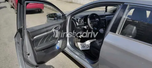 MG 6 2021 White Used for Sale - 1