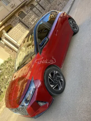 هيونداي I20 2021 أبيض مستعملة للبيع