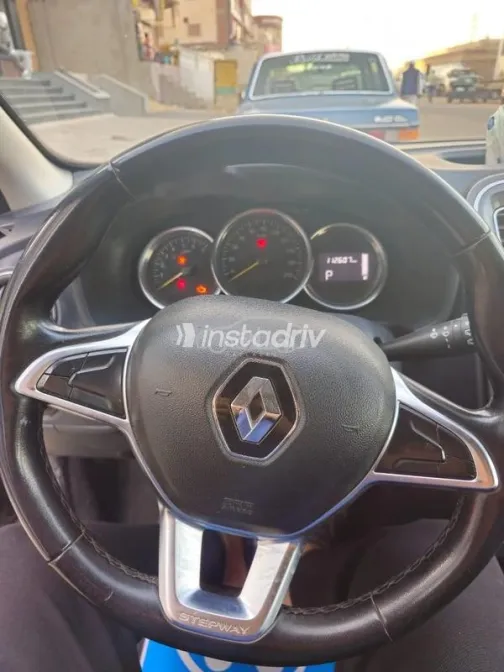 Renault Sandero Step Way 2019 White Used for Sale - 3