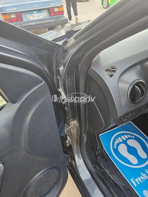 Renault Sandero Step Way 2019 White Used for Sale - 5