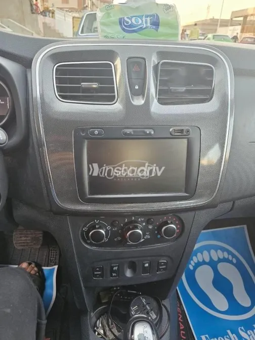 Renault Sandero Step Way 2019 White Used for Sale - 9