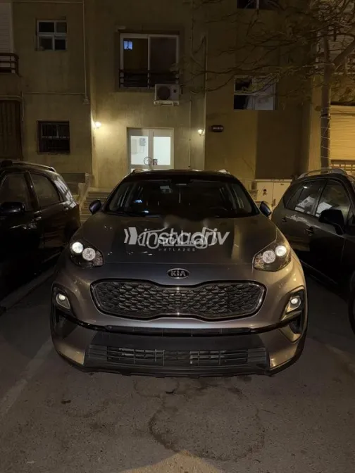 Kia Sportage 2021 Gray Used for Sale - 1
