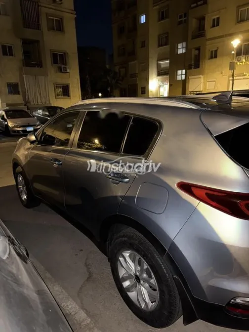 Kia Sportage 2021 Gray Used for Sale - 5