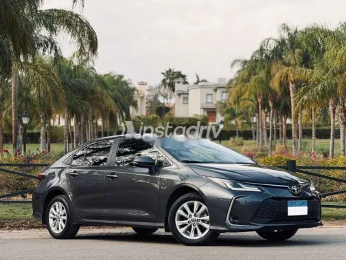 Toyota Corolla 2024 Gray Used for Sale - 1