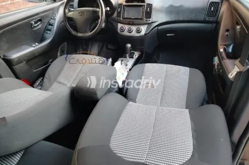 هيونداي إلنترا اتش دى 2018 أبيض مستعملة للبيع - 3