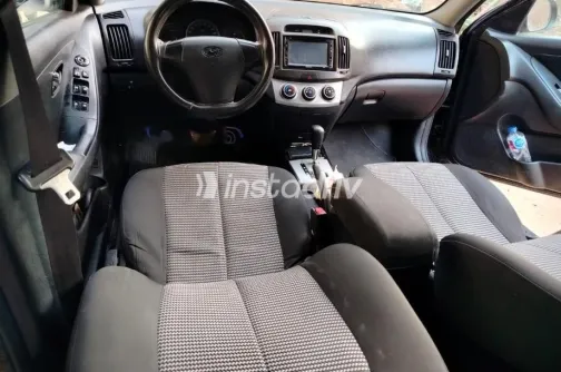 هيونداي إلنترا اتش دى 2018 أبيض مستعملة للبيع - 8