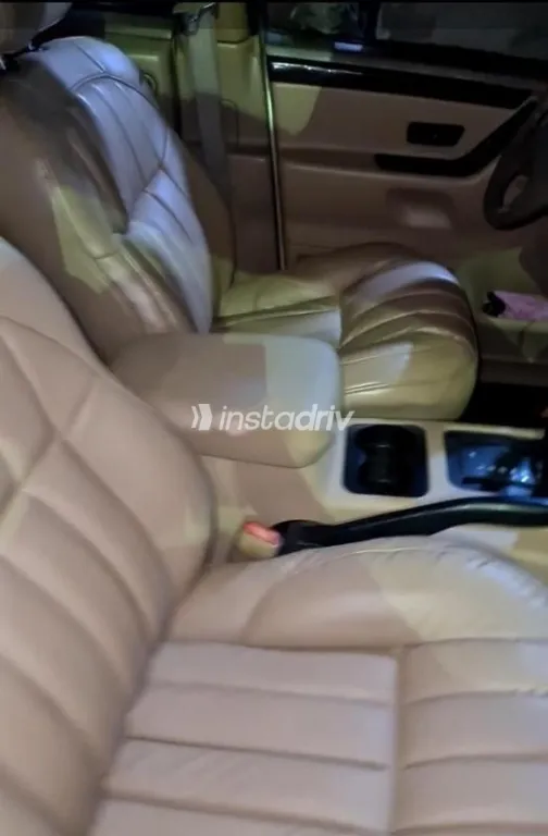 Jeep Grand Cherokee 1999 Gold Used for Sale - 7