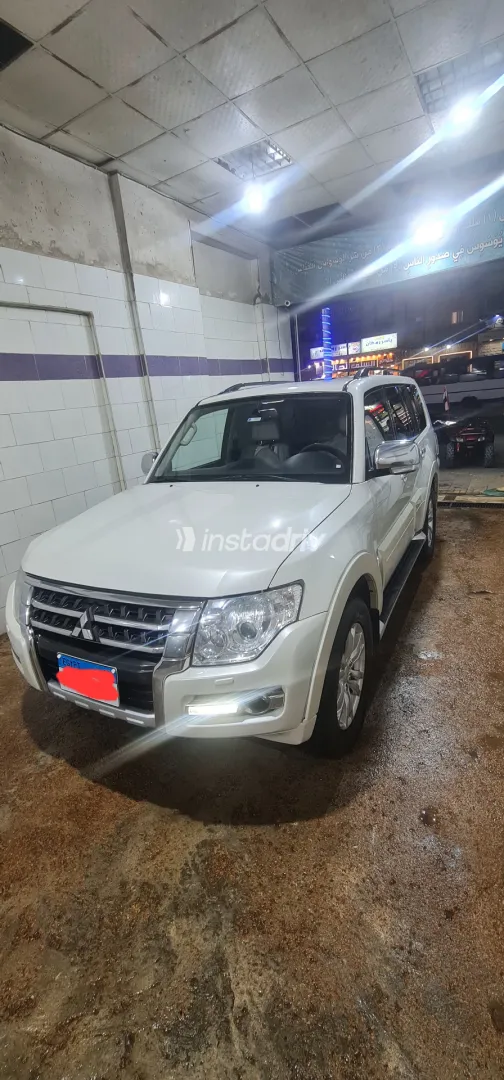 Mitsubishi Pajero 2018 White Used for Sale - 3