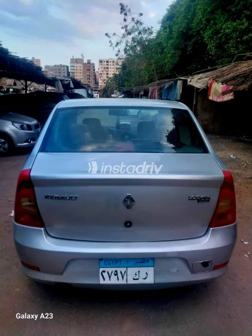 رينو لوجان 2011 أبيض مستعملة للبيع - 3