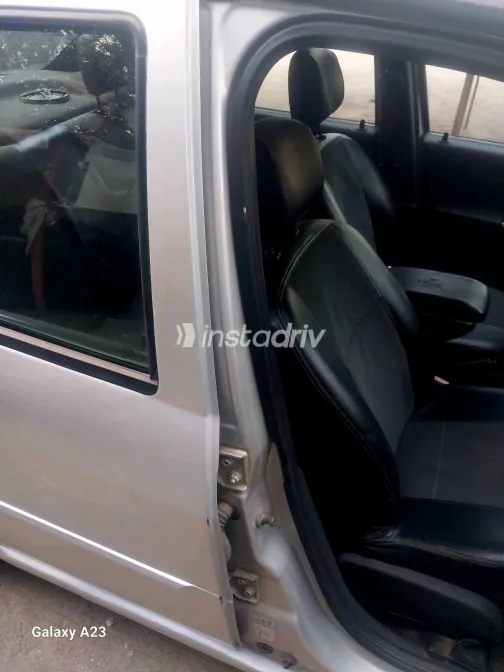 رينو لوجان 2011 أبيض مستعملة للبيع - 10