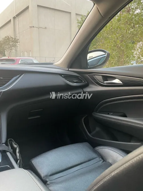 اوبل أنسيجنيا 2019 أبيض مستعملة للبيع - 5