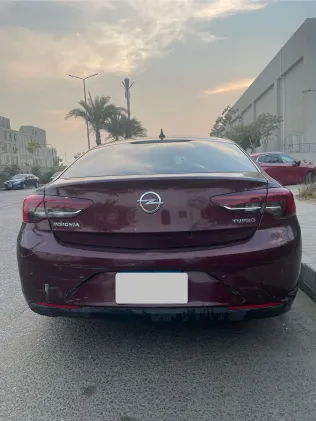 اوبل أنسيجنيا 2019 أبيض مستعملة للبيع