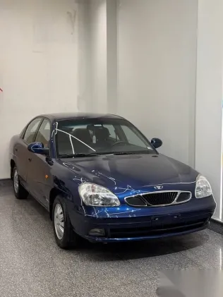 دايو نوبيرا 2004 أزرق غامق مستعملة للبيع