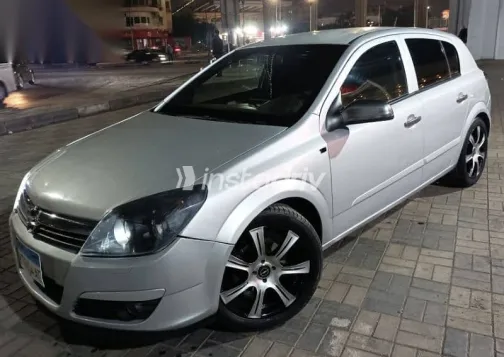 اوبل أسترا 2008 فضي مستعملة للبيع - 8