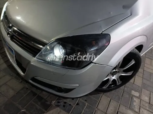 اوبل أسترا 2008 فضي مستعملة للبيع - 9