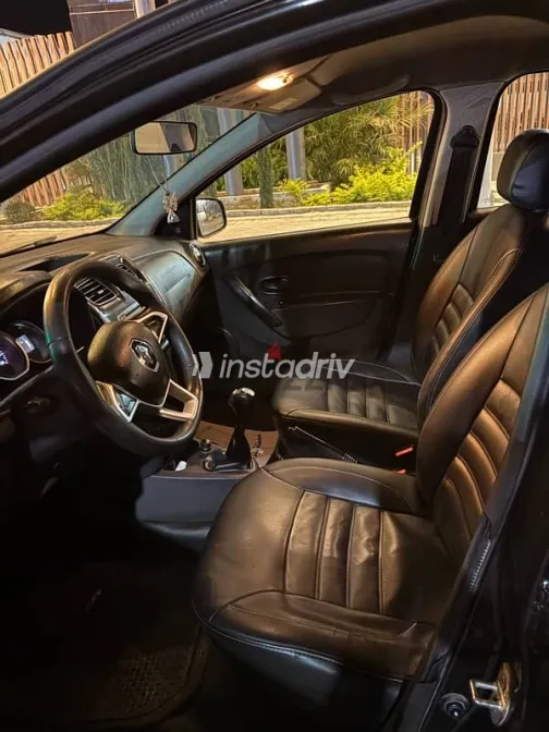 Renault Logan 2018 Black Used for Sale - 3