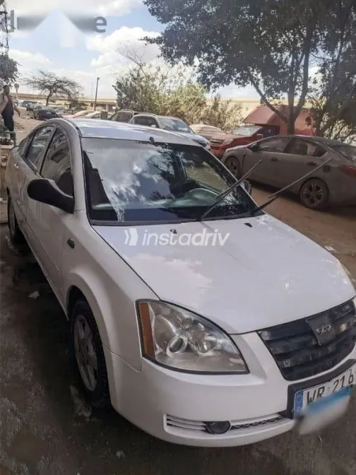 اسبيرانزا A516 2010 أبيض مستعملة للبيع - 1