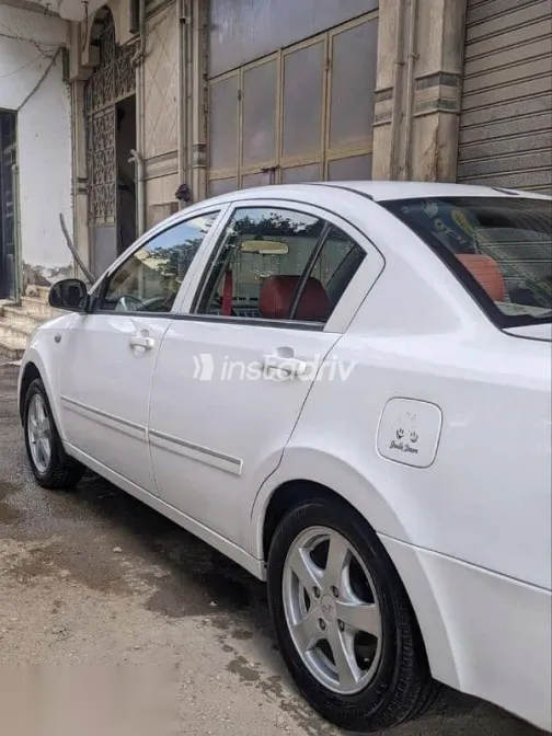 اسبيرانزا A516 2010 أبيض مستعملة للبيع - 4