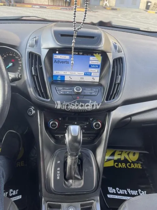 فورد كوجا 2019 أبيض مستعملة للبيع - 9