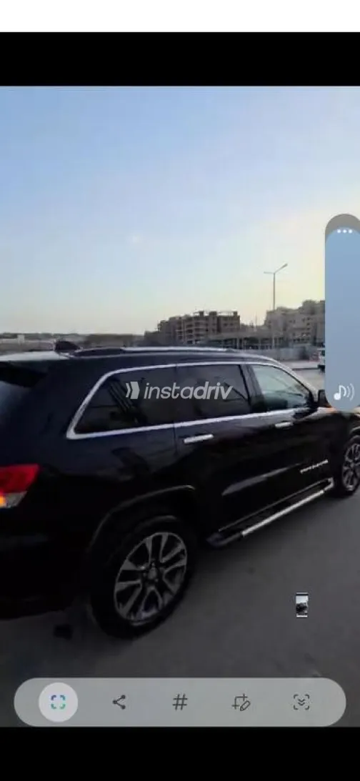 Jeep Grand Cherokee 2018 White Used for Sale - 7