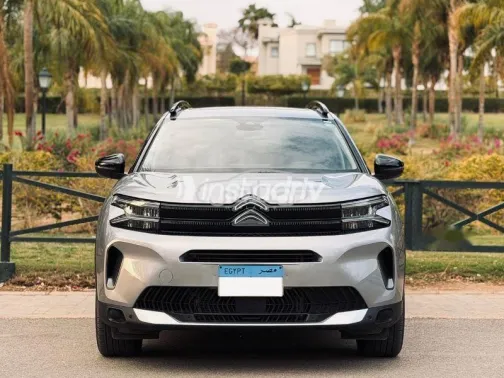 سيتروين C5 2025 رمادي مستعملة للبيع - 3