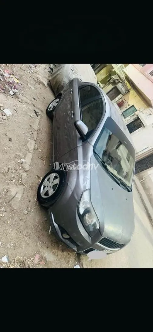 شيفروليه افيو 2015 رمادي مستعملة للبيع - 3