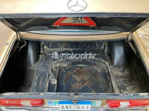 Mercedes E 200 1982 Gold Used for Sale - 6