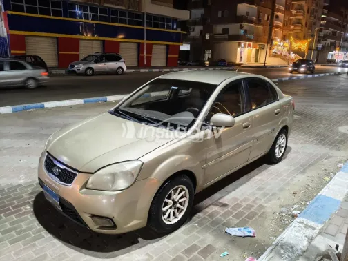 Kia Rio 2011 Gold Used for Sale - 5