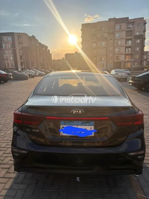 كيا جراند سيراتو 2019 أبيض مستعملة للبيع - 3