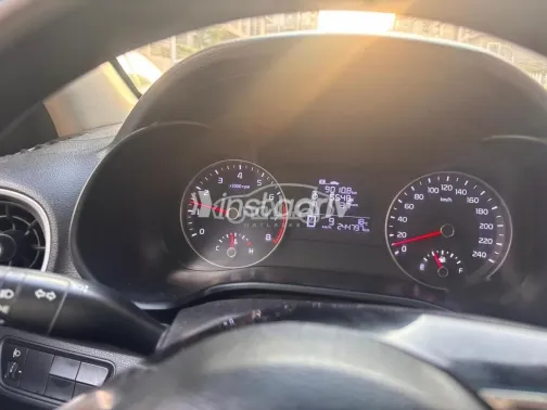 كيا جراند سيراتو 2019 أبيض مستعملة للبيع - 4