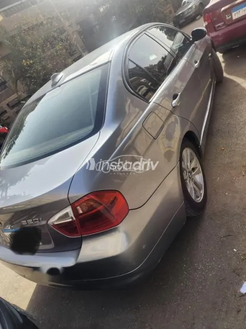 بي ام دبليو 320 2006 فضي مستعملة للبيع - 6