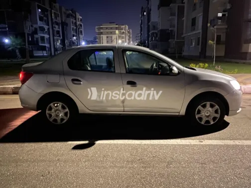 Renault Logan 2017 Silver Used for Sale - 2