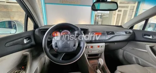 سيتروين C5 2013 أبيض مستعملة للبيع - 6