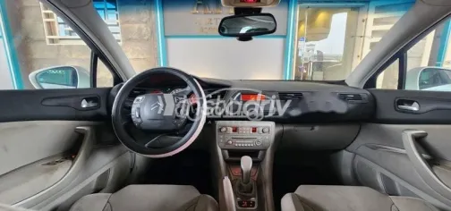 سيتروين C5 2013 أبيض مستعملة للبيع - 8