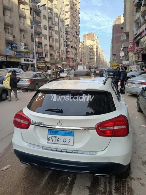 مرسيدس GLA 200 2016 أبيض مستعملة للبيع - 1