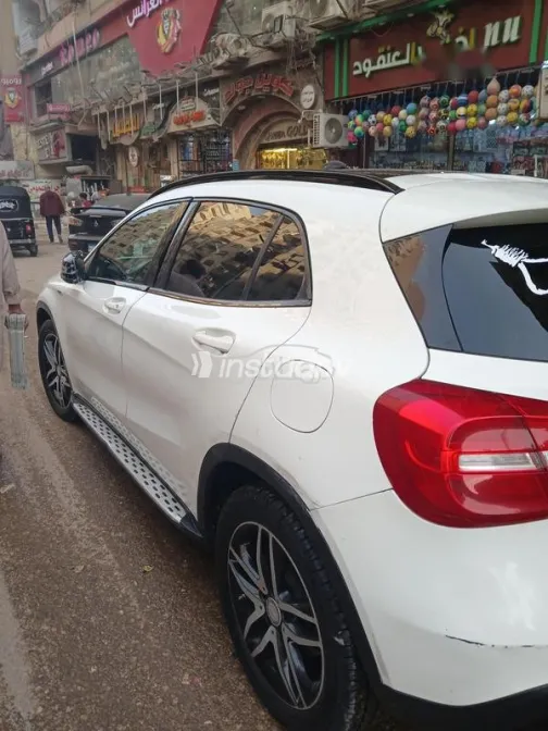 مرسيدس GLA 200 2016 أبيض مستعملة للبيع - 2