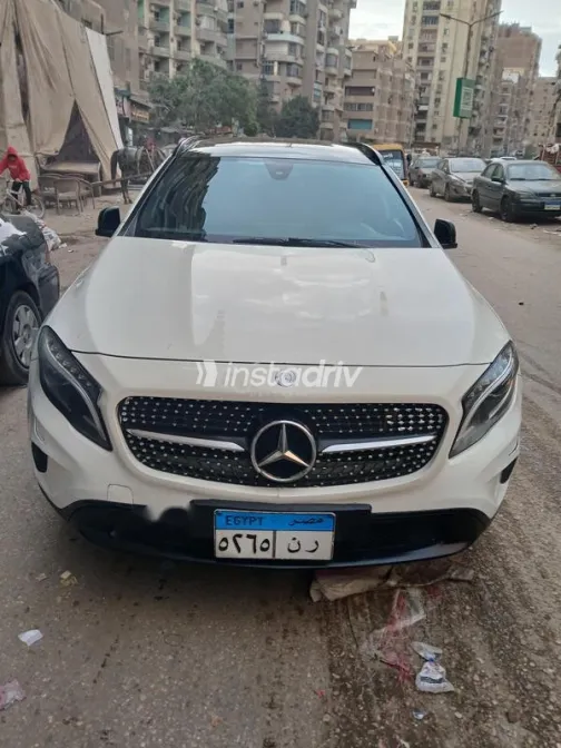 مرسيدس GLA 200 2016 أبيض مستعملة للبيع - 3