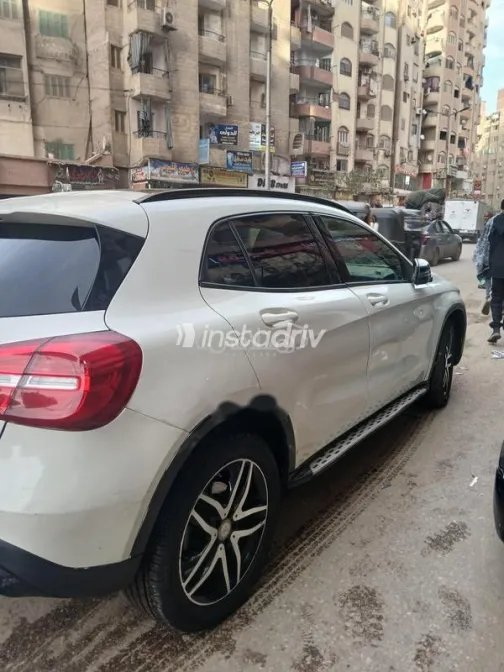 مرسيدس GLA 200 2016 أبيض مستعملة للبيع - 4