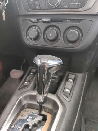 بيجو 301 2020 أبيض مستعملة للبيع