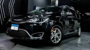 Chrysler Pacifica 2018 Black Used for Sale