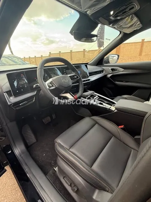 ام جى وان 2026 أسود جديدة للبيع - 4